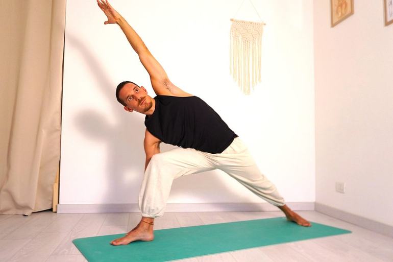 parsvakonasana-1.jpg